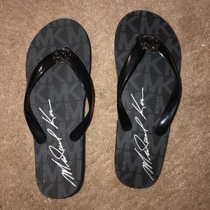 BRAND NEW Michael Kors Jet Set Logo Flip Flops